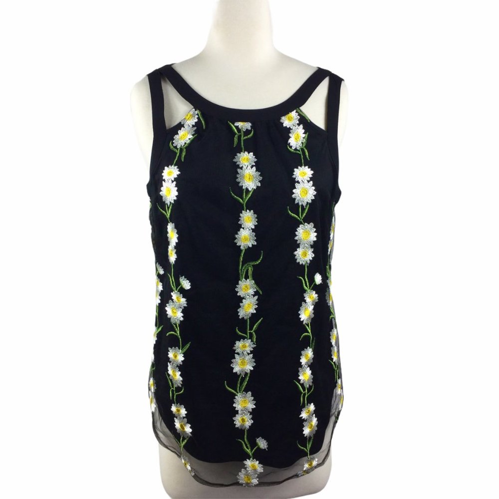 Candie's Tank Black w/White‎ Daisies, XS, 2/$20